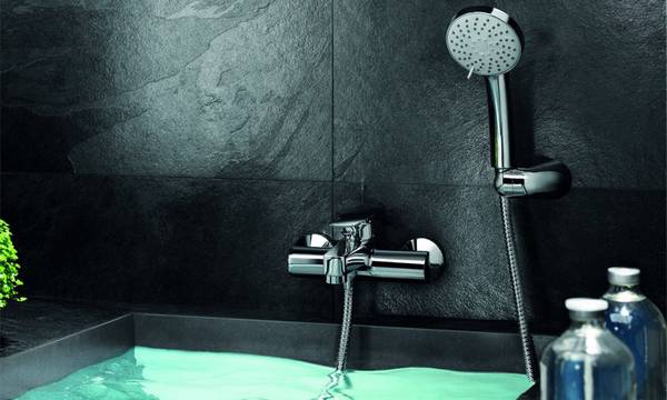 Как выбрать смеситель для ванной: обзор видов и рейтинг лучших смесителей - фото