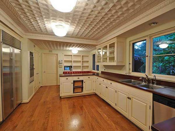 Какие подвесные потолки лучше устанавливать на кухне? - фото