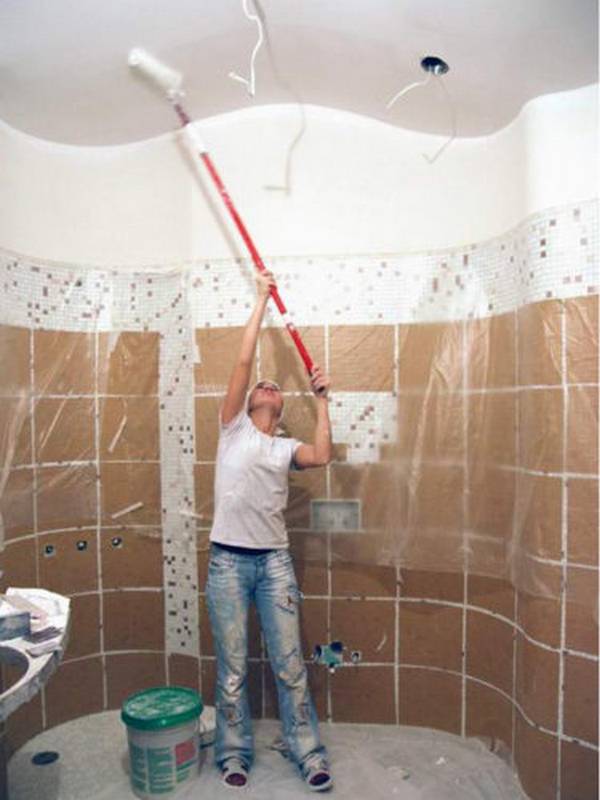 Варианты отделки потолка в ванной Инструкция по установке пластиковых панел ... - фото